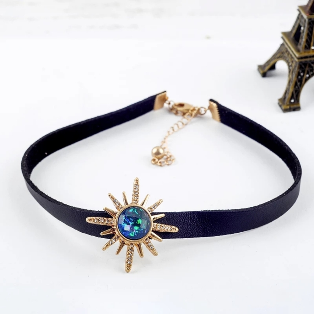 Iridescent Sunburst Star Choker